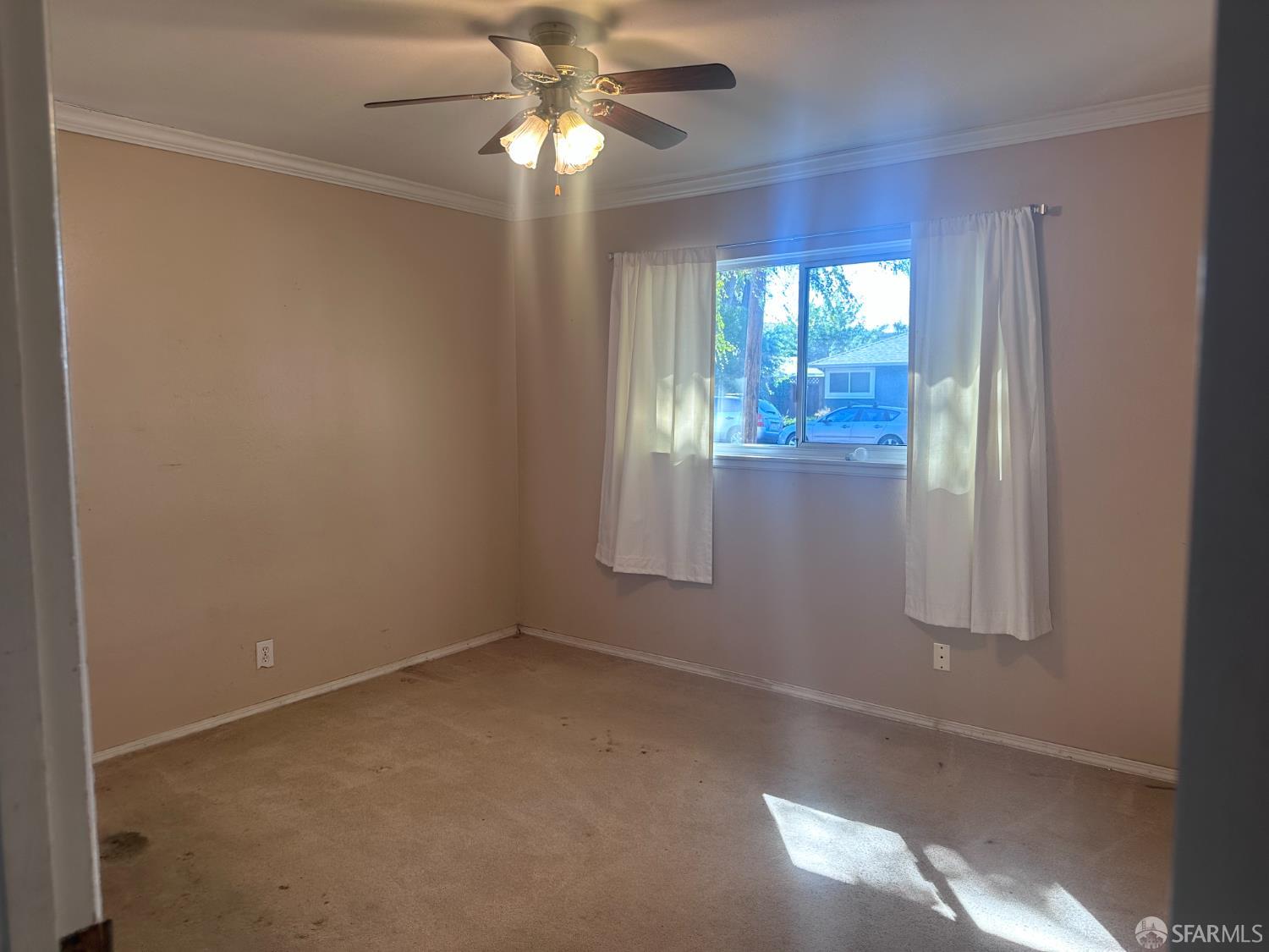 Detail Gallery Image 9 of 17 For 2425 Geraldine Dr, Pleasant Hill,  CA 94523 - 3 Beds | 1 Baths