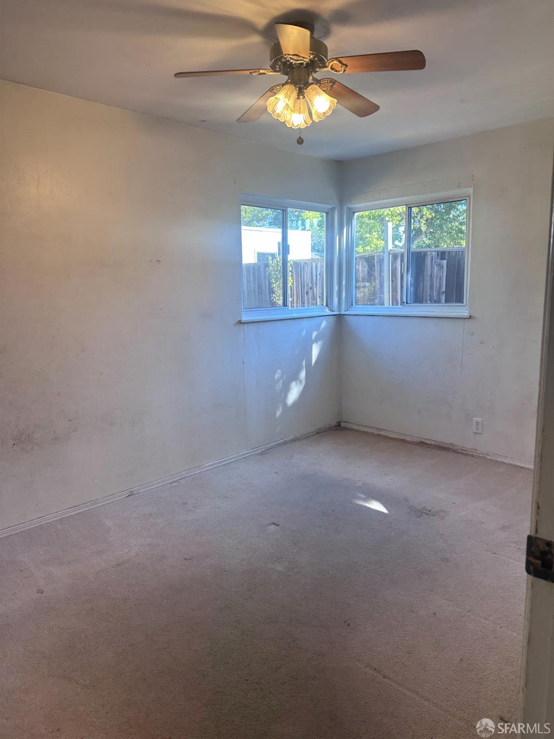 Detail Gallery Image 10 of 17 For 2425 Geraldine Dr, Pleasant Hill,  CA 94523 - 3 Beds | 1 Baths