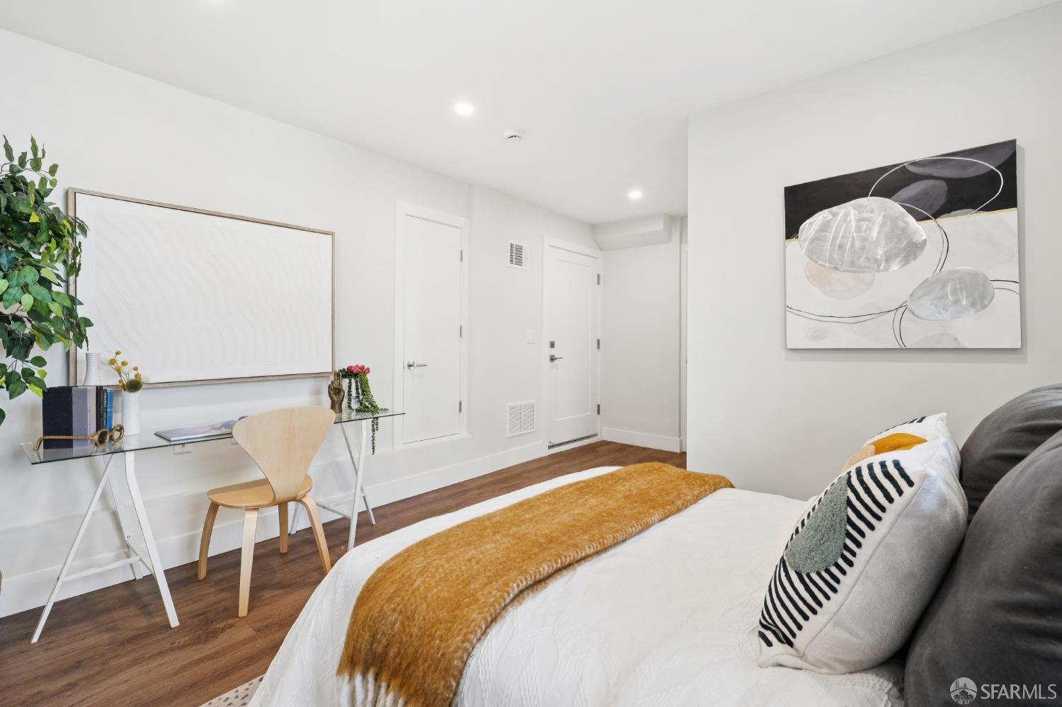Detail Gallery Image 26 of 41 For 26 Valerton Ct, San Francisco,  CA 94112 - 3 Beds | 2 Baths