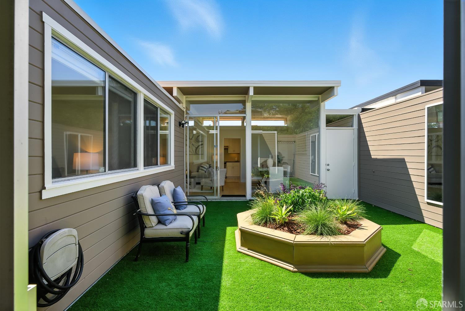 Detail Gallery Image 18 of 41 For 29 Cameo Way, San Francisco,  CA 94131 - 4 Beds | 2/1 Baths