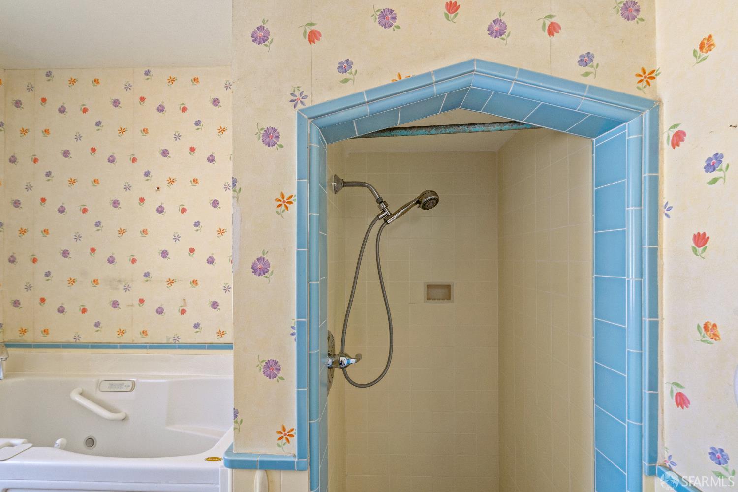 Detail Gallery Image 27 of 40 For 1232 Capuchino Ave, Burlingame,  CA 94010 - 2 Beds | 1/1 Baths