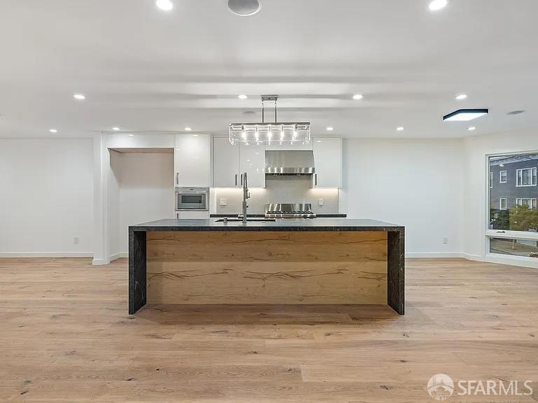 Detail Gallery Image 29 of 87 For 172 18th Ave, San Francisco,  CA 94121 - – Beds | – Baths