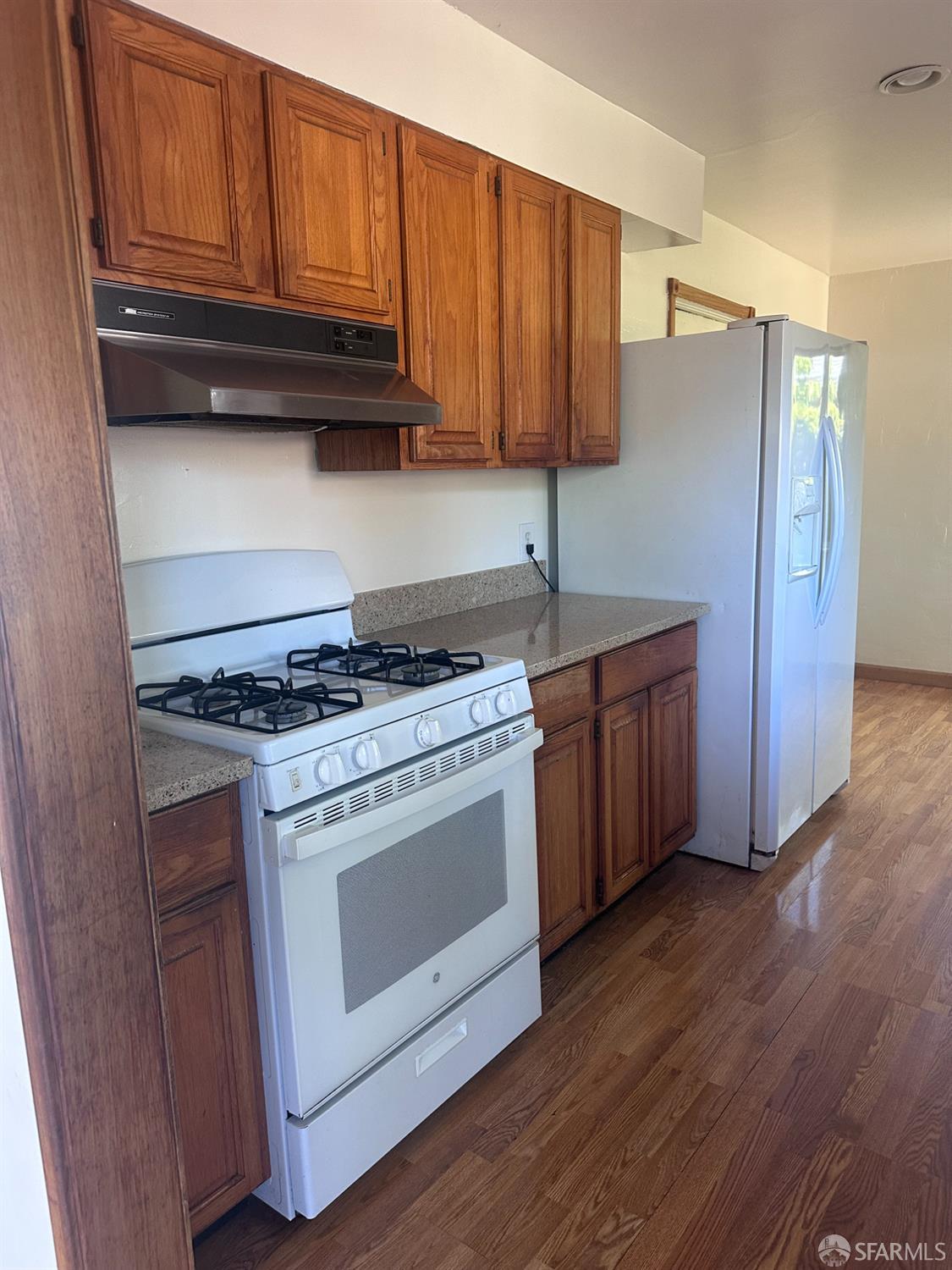 Detail Gallery Image 7 of 17 For 2425 Geraldine Dr, Pleasant Hill,  CA 94523 - 3 Beds | 1 Baths