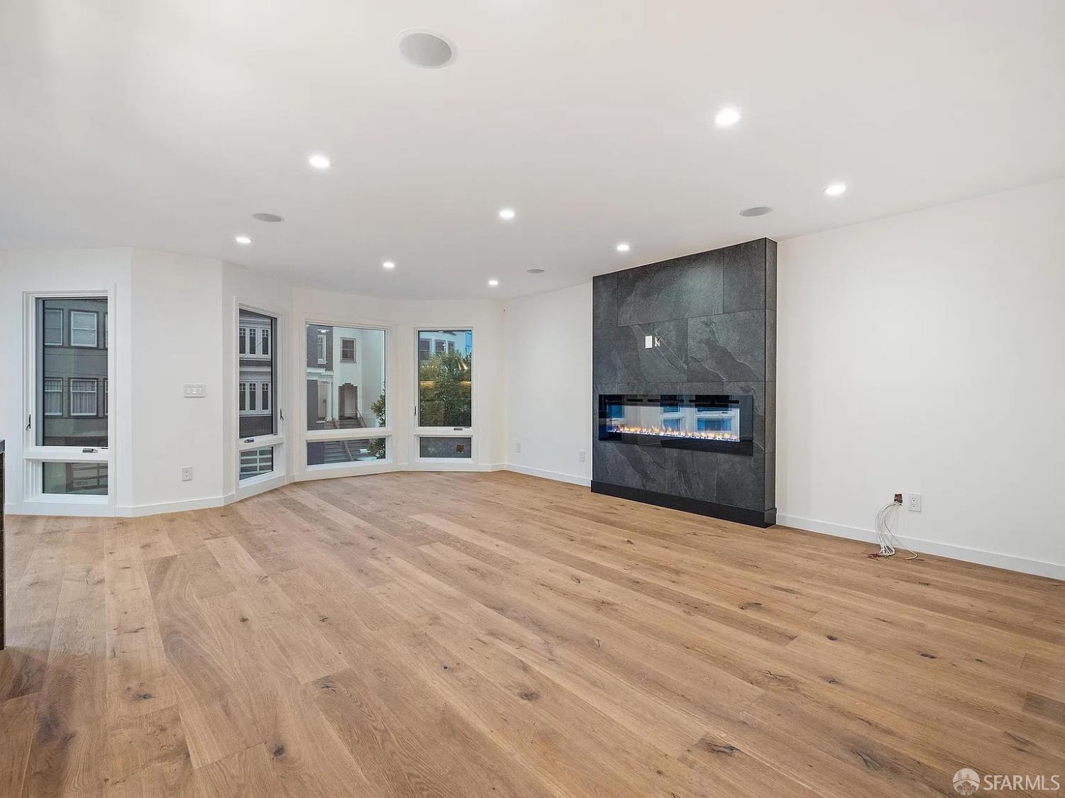 Detail Gallery Image 30 of 87 For 172 18th Ave, San Francisco,  CA 94121 - – Beds | – Baths