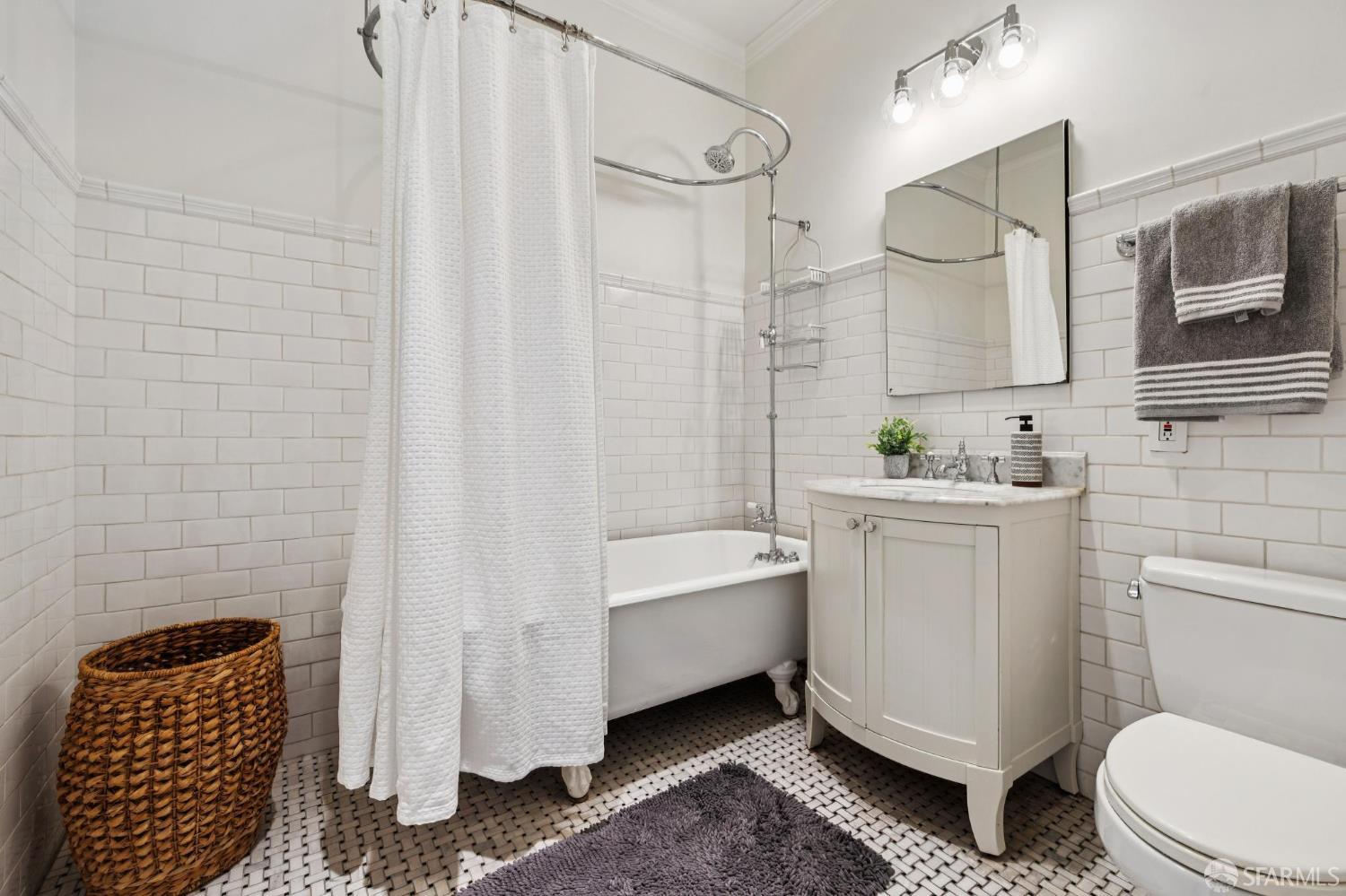 Detail Gallery Image 22 of 24 For 440 Laurel St, San Francisco,  CA 94118 - 2 Beds | 1 Baths