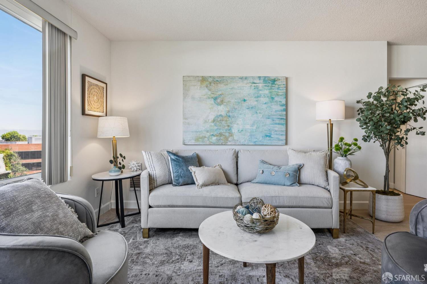 Photo #6: 425068670 Listing 