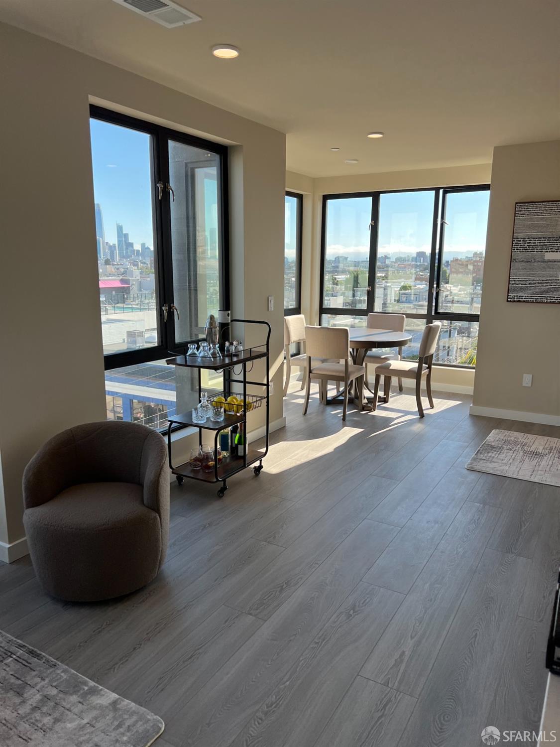 Detail Gallery Image 2 of 19 For 1603 15th St #501,  San Francisco,  CA 94103 - 2 Beds | 2 Baths