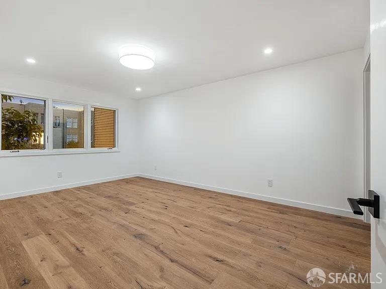 Detail Gallery Image 51 of 87 For 172 18th Ave, San Francisco,  CA 94121 - – Beds | – Baths