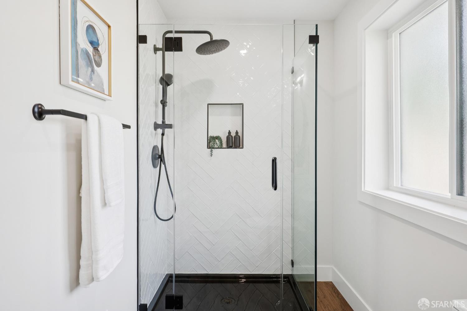 Detail Gallery Image 28 of 41 For 26 Valerton Ct, San Francisco,  CA 94112 - 3 Beds | 2 Baths