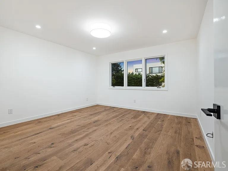 Detail Gallery Image 54 of 87 For 172 18th Ave, San Francisco,  CA 94121 - – Beds | – Baths