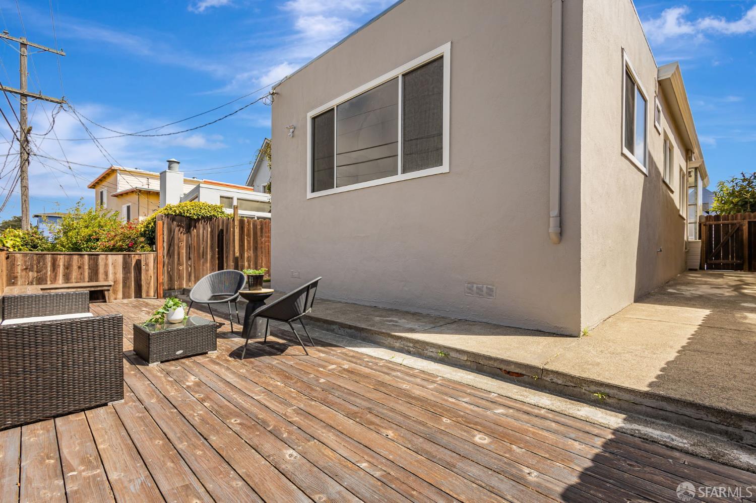 Detail Gallery Image 33 of 52 For 61 Belmont Dr, Daly City,  CA 94015 - 3 Beds | 2 Baths