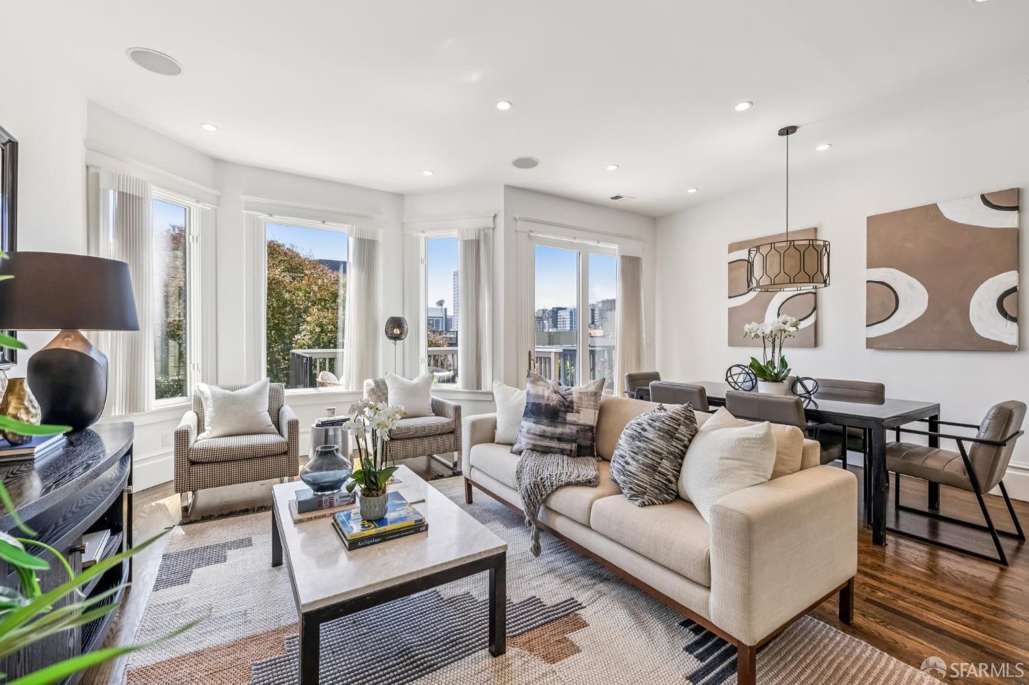 Detail Gallery Image 8 of 34 For 1653 Washington St, San Francisco,  CA 94109 - 3 Beds | 2 Baths