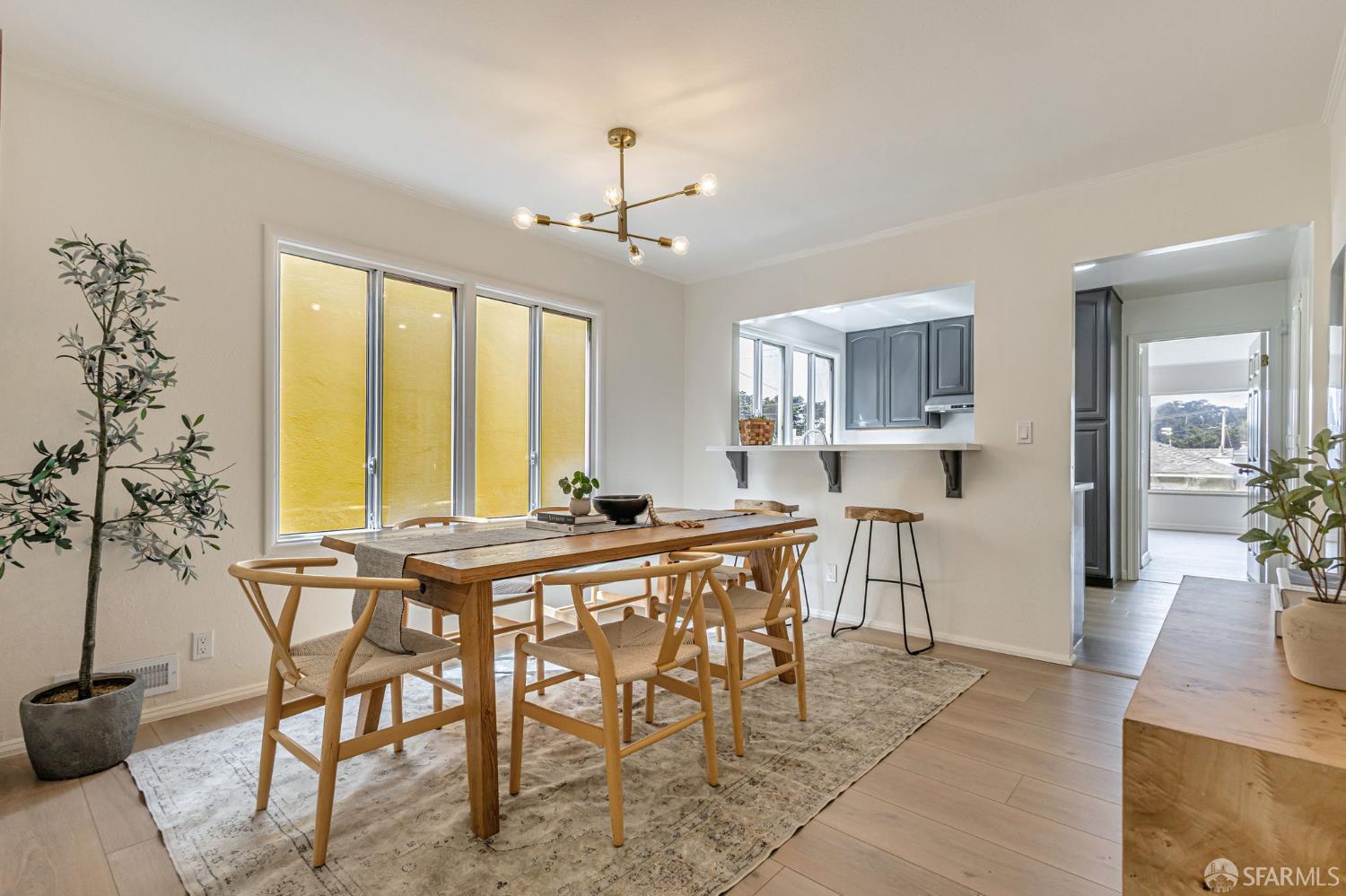 Detail Gallery Image 11 of 52 For 61 Belmont Dr, Daly City,  CA 94015 - 3 Beds | 2 Baths