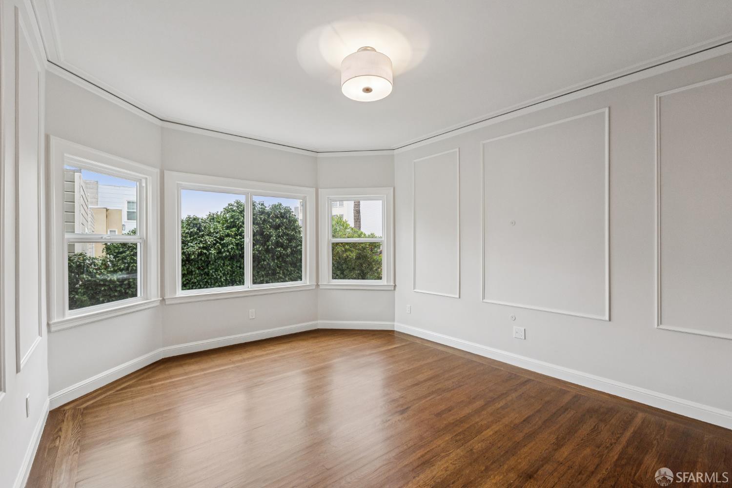 Detail Gallery Image 15 of 32 For 3342 Broderick St, San Francisco,  CA 94123 - 3 Beds | 2/1 Baths