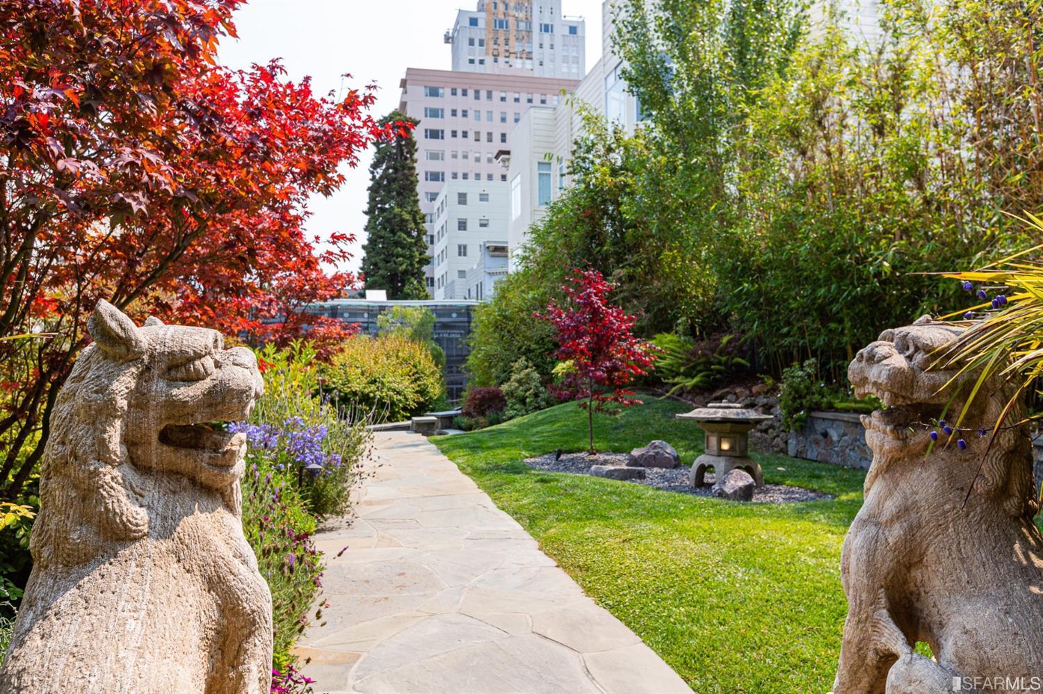 Detail Gallery Image 5 of 53 For 1266 Washington St, San Francisco,  CA 94108 - 5 Beds | 5 Baths