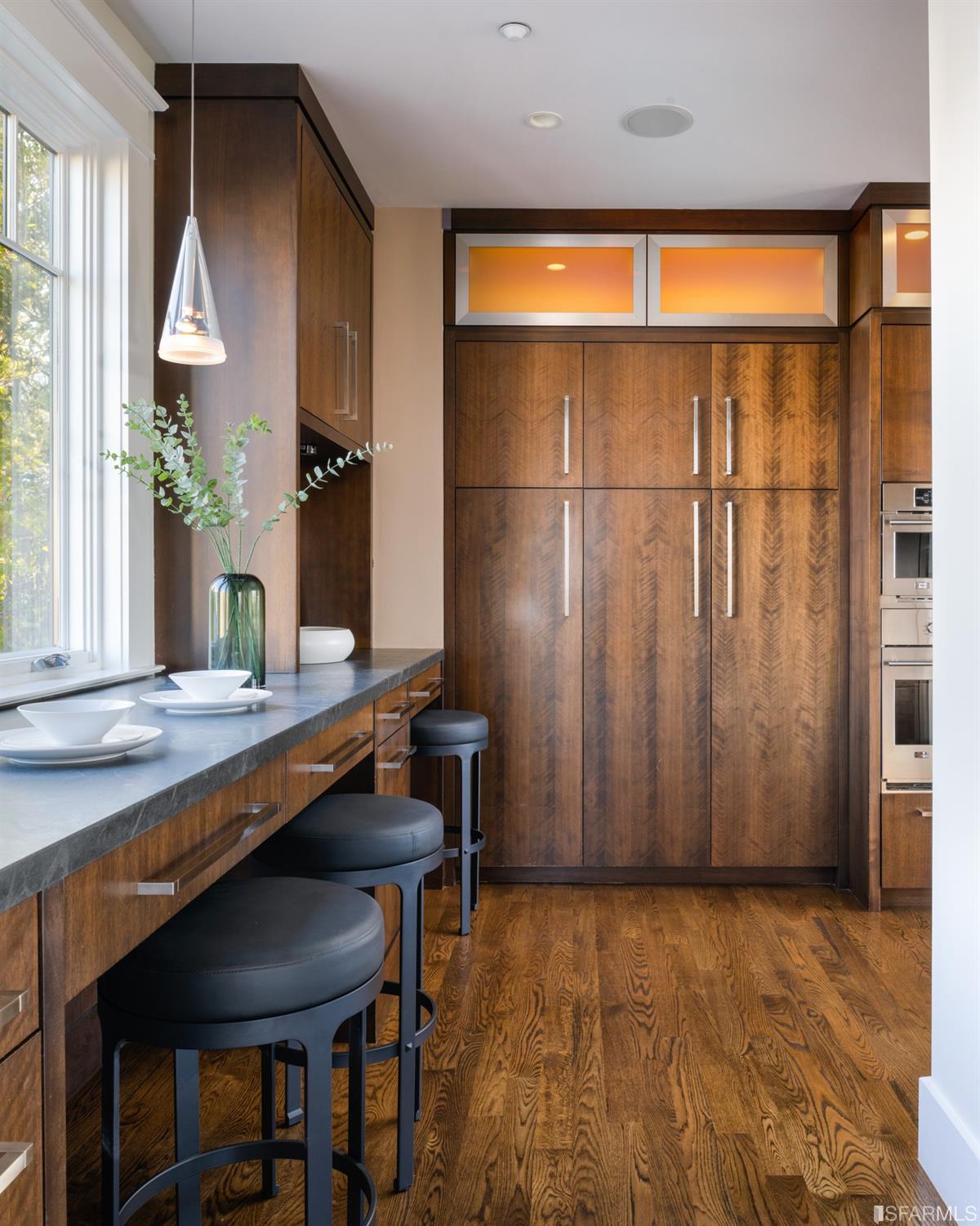 Detail Gallery Image 18 of 53 For 1266 Washington St, San Francisco,  CA 94108 - 5 Beds | 5 Baths