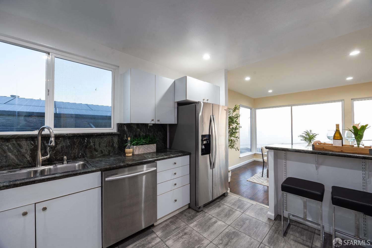 Detail Gallery Image 23 of 55 For 74 Clearview Dr, Daly City,  CA 94015 - 5 Beds | 4 Baths
