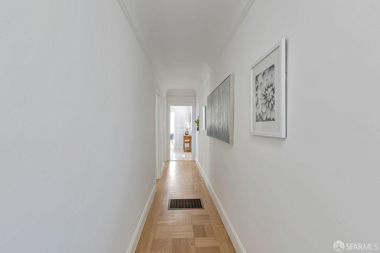 Detail Gallery Image 8 of 39 For 223 Raymond Ave, San Francisco,  CA 94134 - 3 Beds | 2 Baths