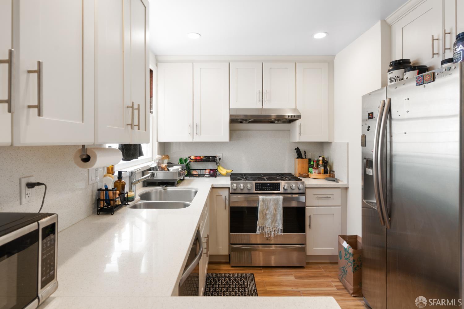 Detail Gallery Image 20 of 26 For 1387 18th Ave, San Francisco,  CA 94122 - – Beds | – Baths