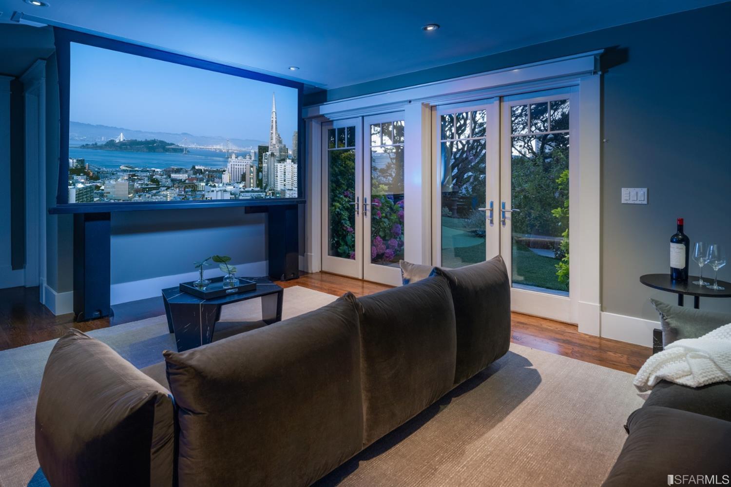 Detail Gallery Image 31 of 53 For 1266 Washington St, San Francisco,  CA 94108 - 5 Beds | 5 Baths