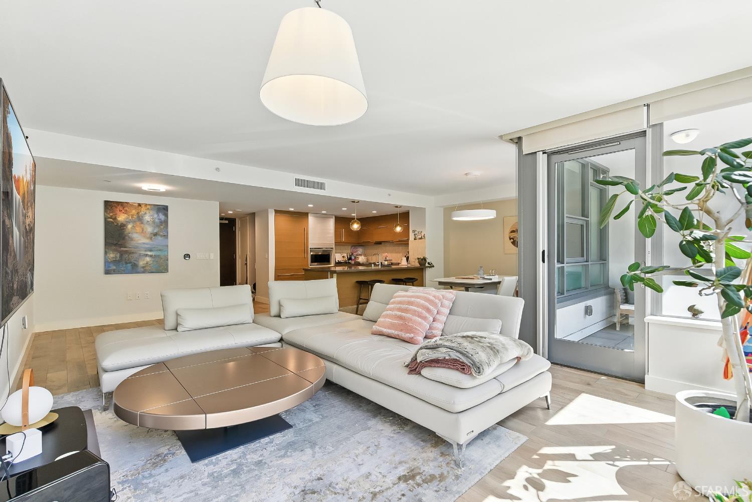 Detail Gallery Image 9 of 70 For 420 N Mission Bay Blvd #103,  San Francisco,  CA 94158 - 2 Beds | 2/1 Baths
