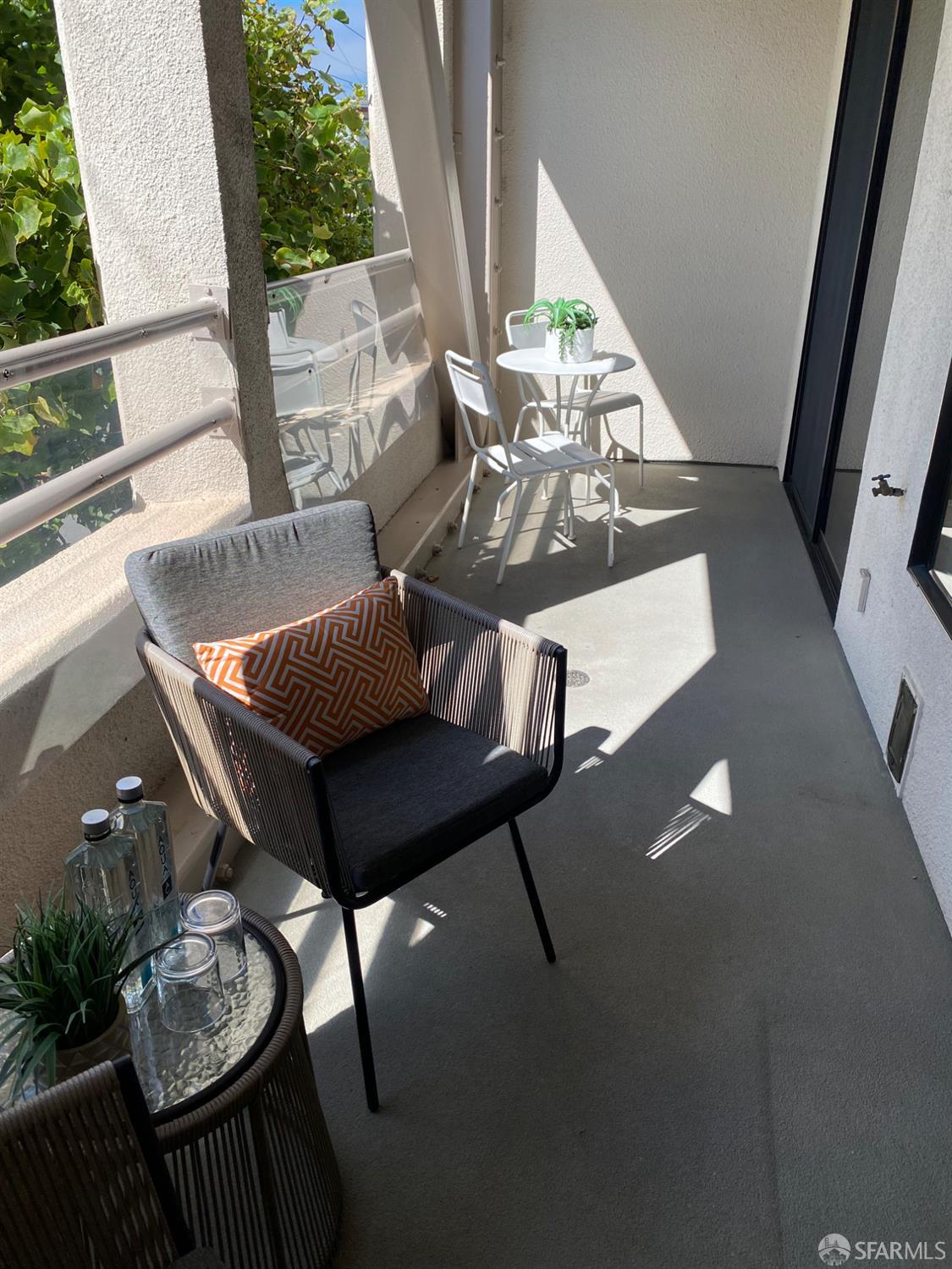 Detail Gallery Image 11 of 11 For 1960 Hayes St #2,  San Francisco,  CA 94117 - 1 Beds | 2 Baths
