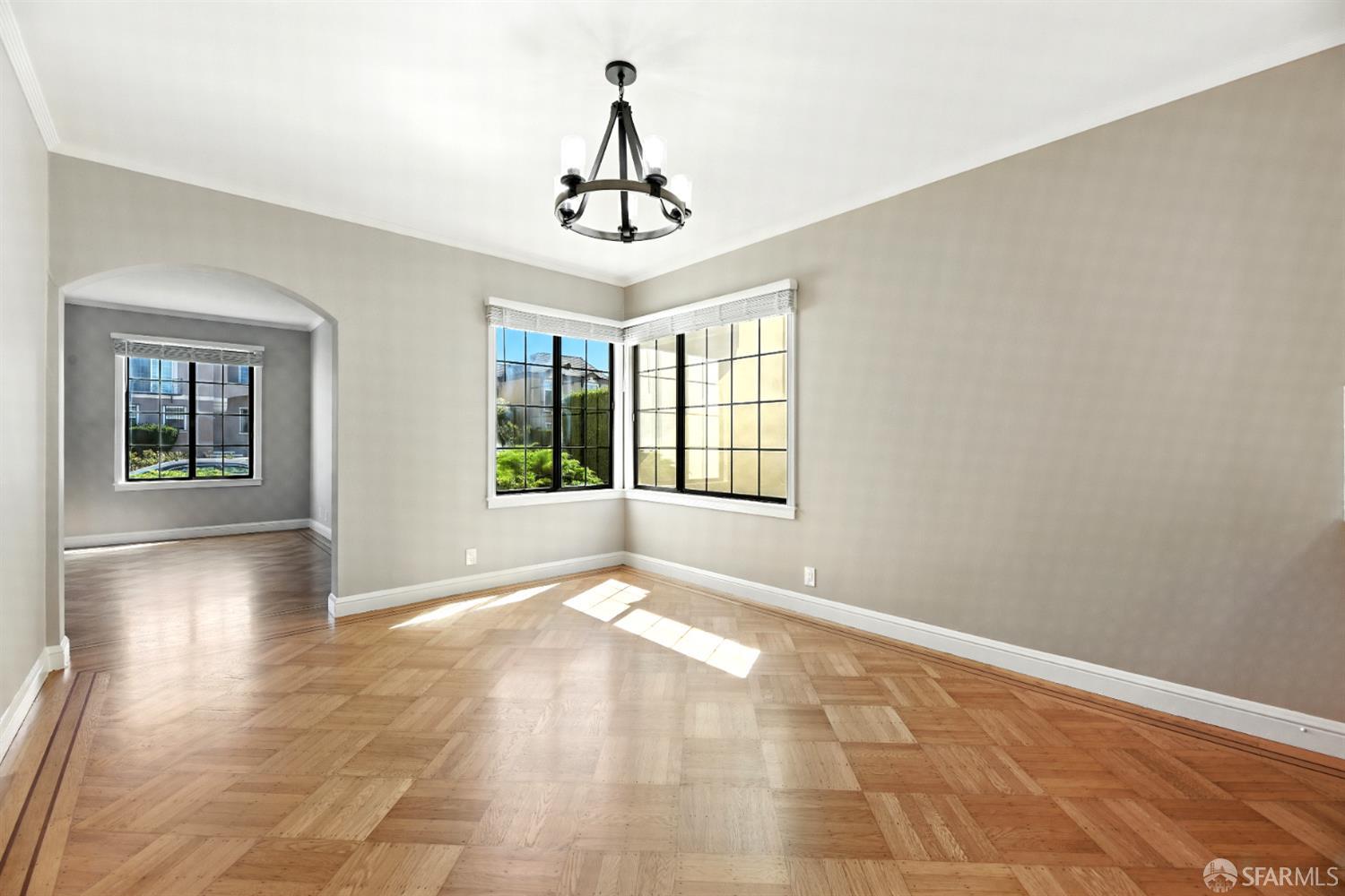 Detail Gallery Image 12 of 38 For 2801 Ocean Ave, San Francisco,  CA 94132 - 4 Beds | 3/1 Baths