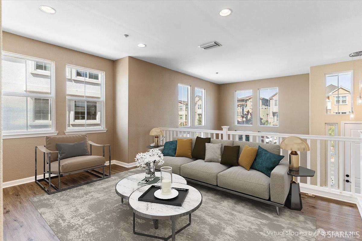 Detail Gallery Image 15 of 61 For 2933 1st St #1004,  Livermore,  CA 94550 - 3 Beds | 2/1 Baths