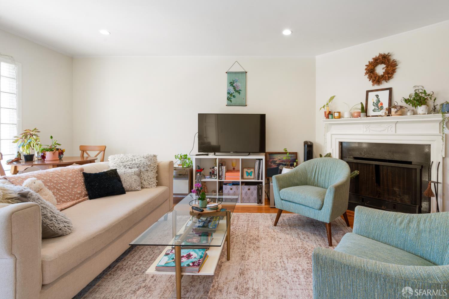 Detail Gallery Image 6 of 26 For 1387 18th Ave, San Francisco,  CA 94122 - – Beds | – Baths