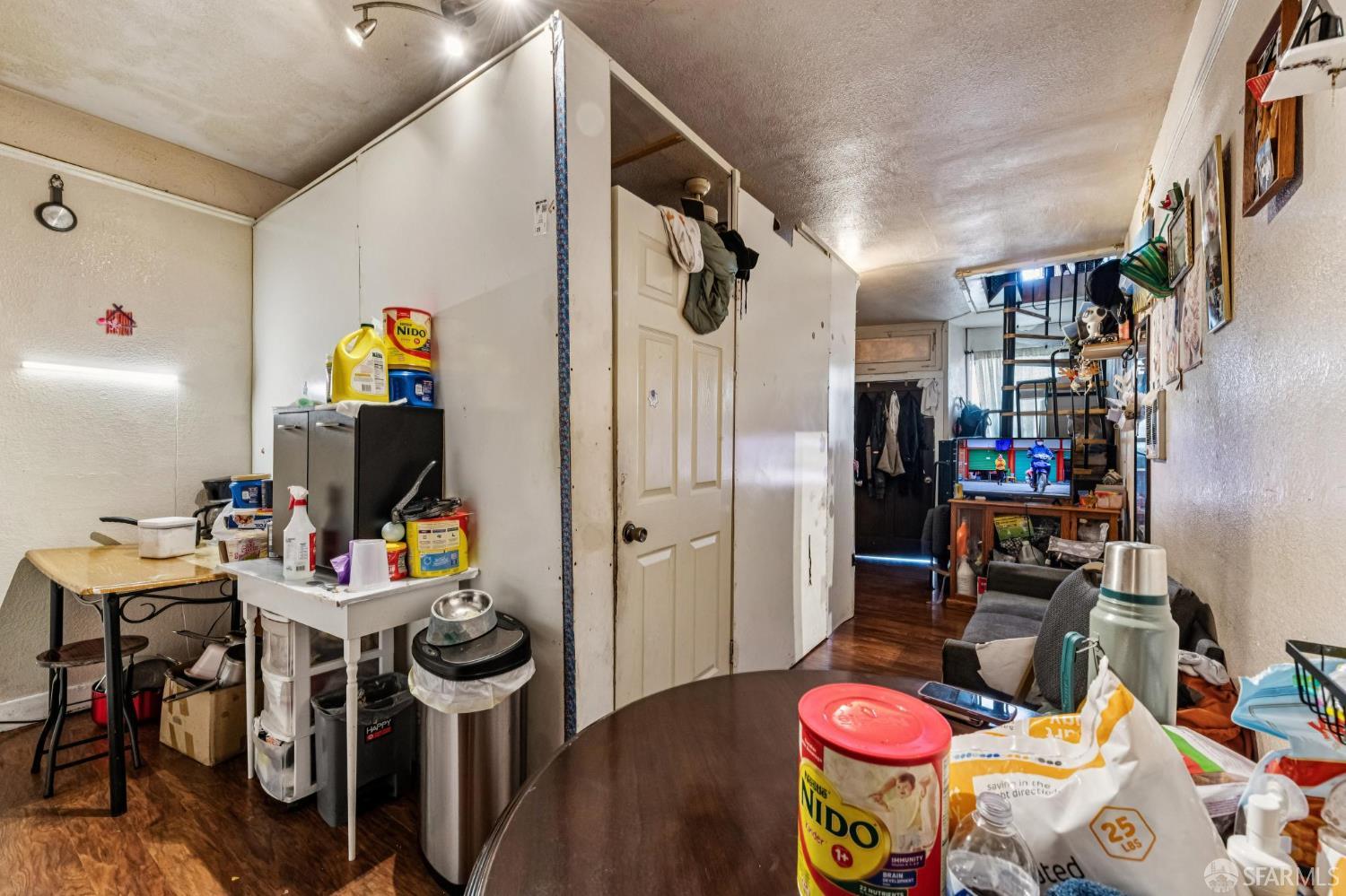 Detail Gallery Image 10 of 35 For 6323 3rd St, San Francisco,  CA 94124 - – Beds | – Baths