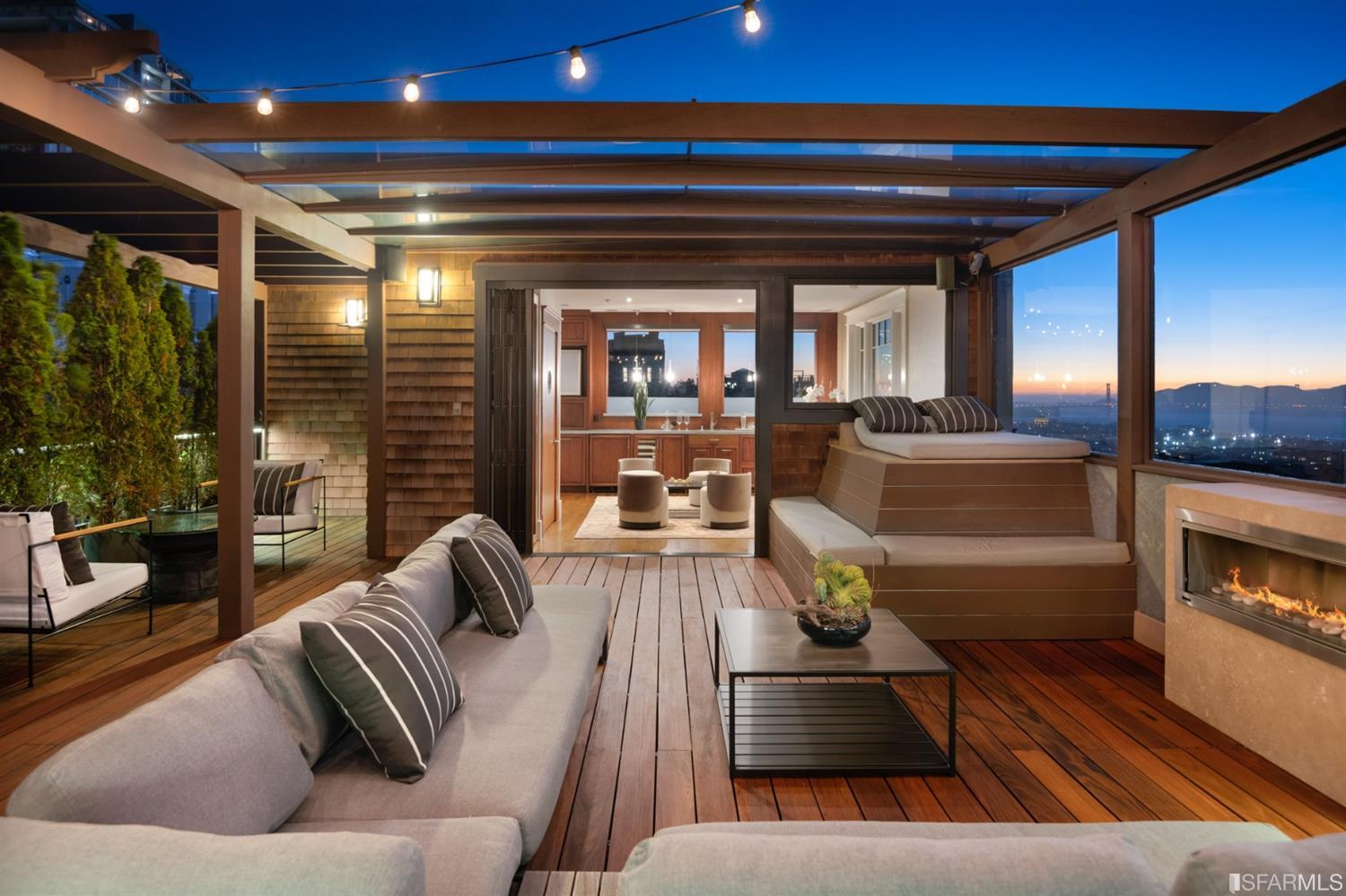 Detail Gallery Image 7 of 53 For 1266 Washington St, San Francisco,  CA 94108 - 5 Beds | 5 Baths