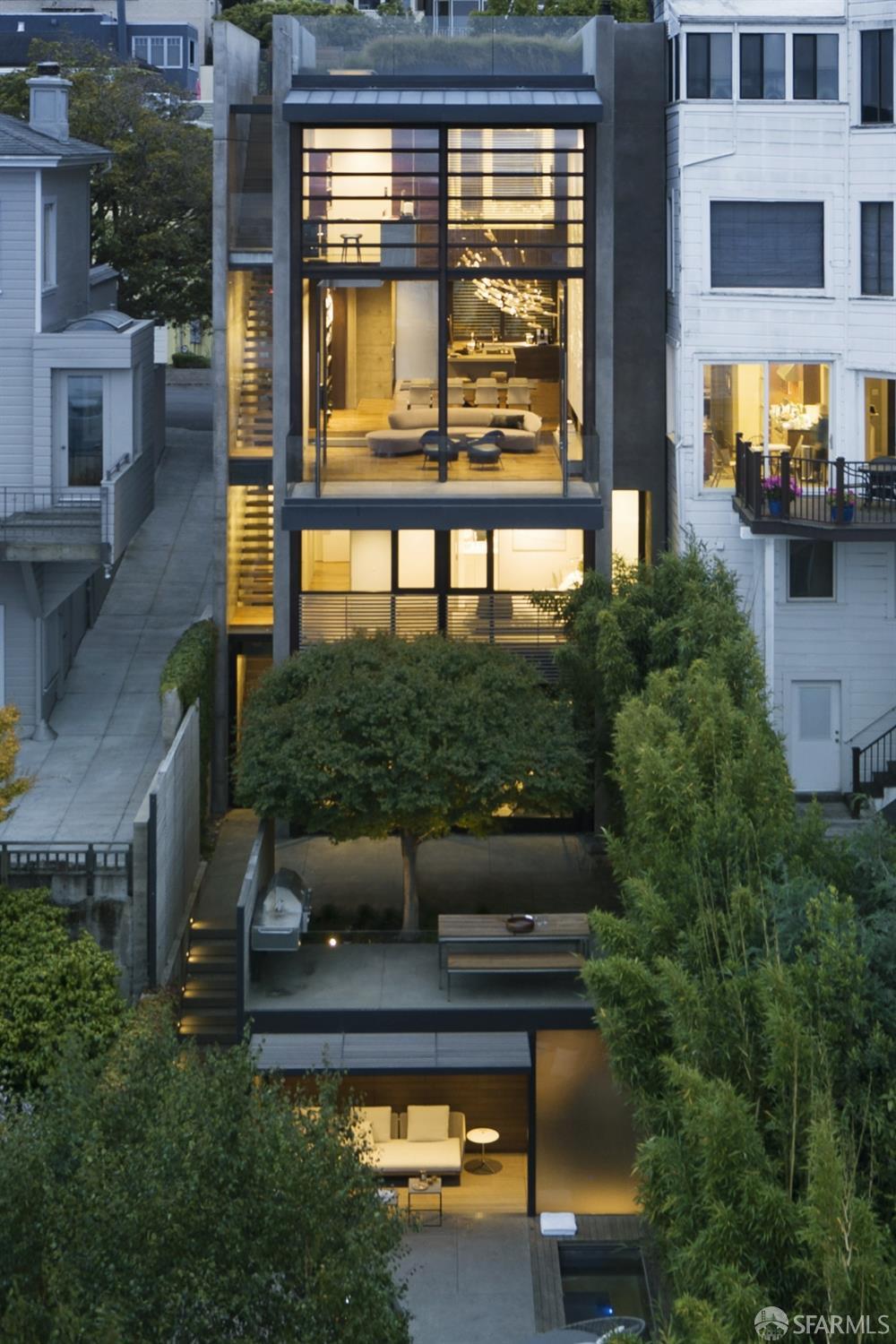Detail Gallery Image 6 of 35 For 2626 Filbert St, San Francisco,  CA 94123 - 4 Beds | 4/1 Baths