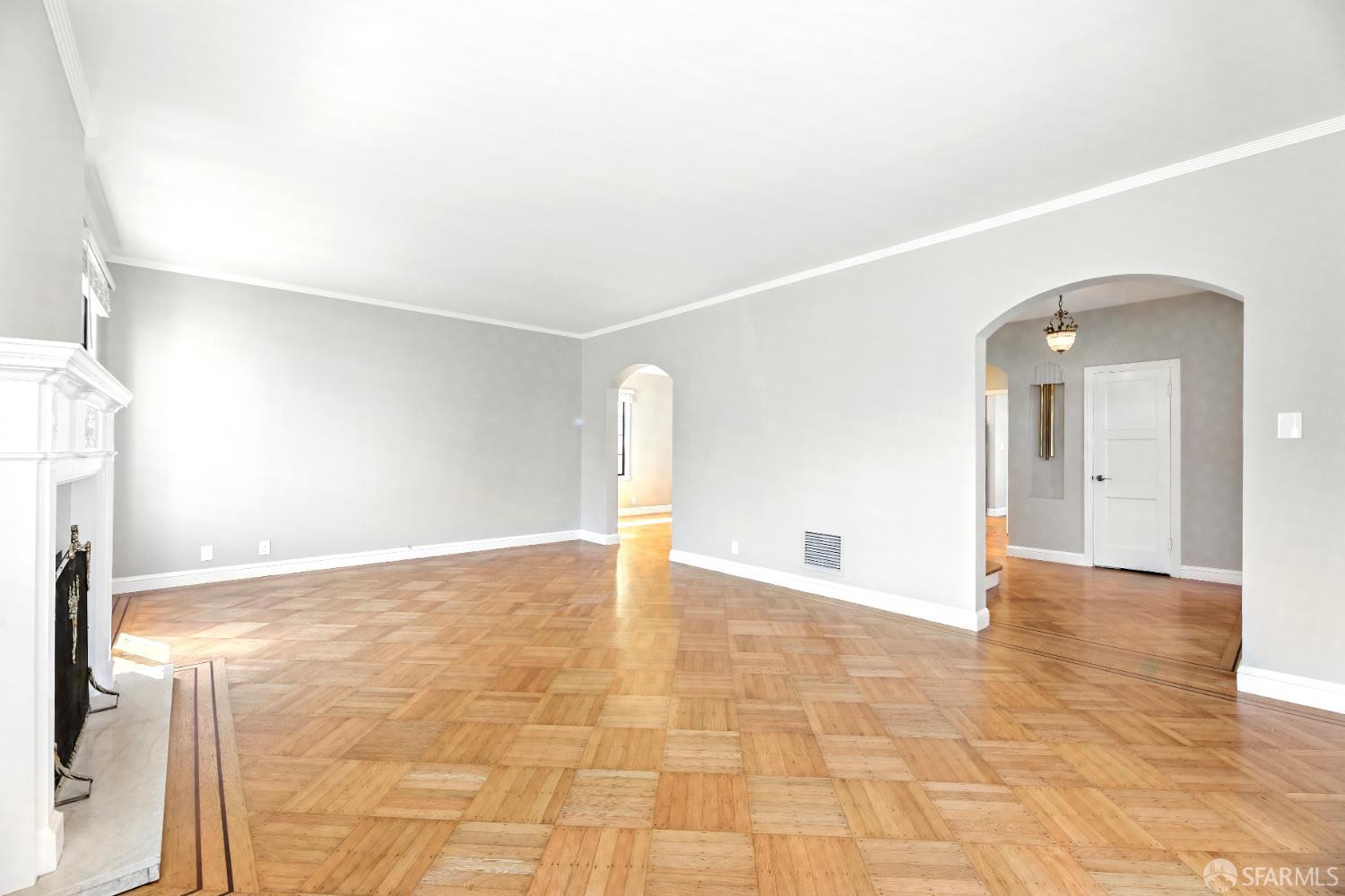 Detail Gallery Image 18 of 38 For 2801 Ocean Ave, San Francisco,  CA 94132 - 4 Beds | 3/1 Baths