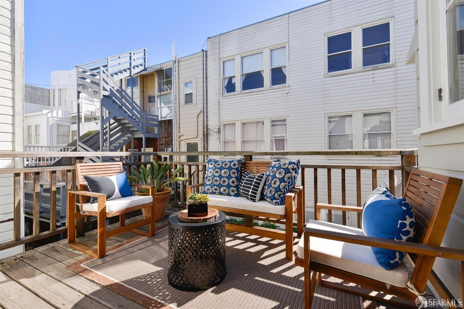 Detail Gallery Image 8 of 31 For 115 Magnolia St, San Francisco,  CA 94123 - 3 Beds | 2 Baths
