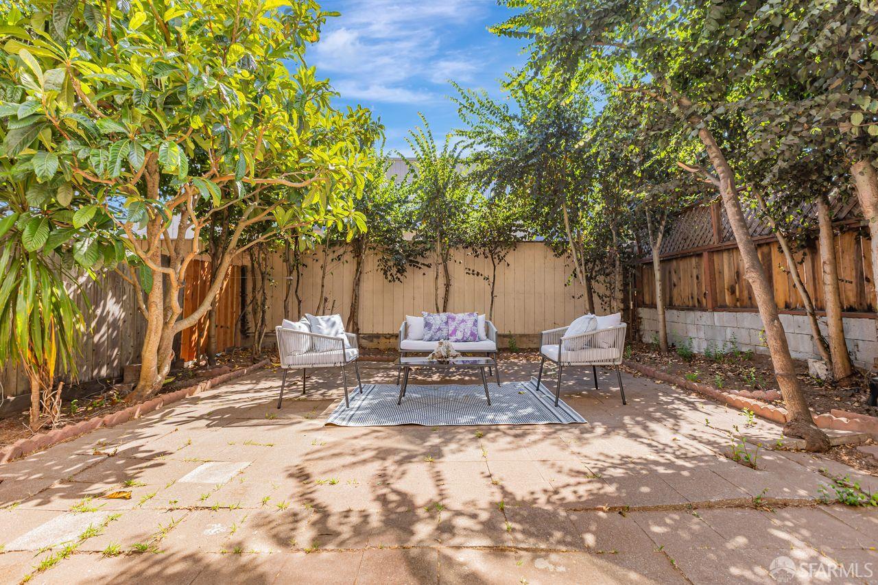Detail Gallery Image 34 of 39 For 223 Raymond Ave, San Francisco,  CA 94134 - 3 Beds | 2 Baths