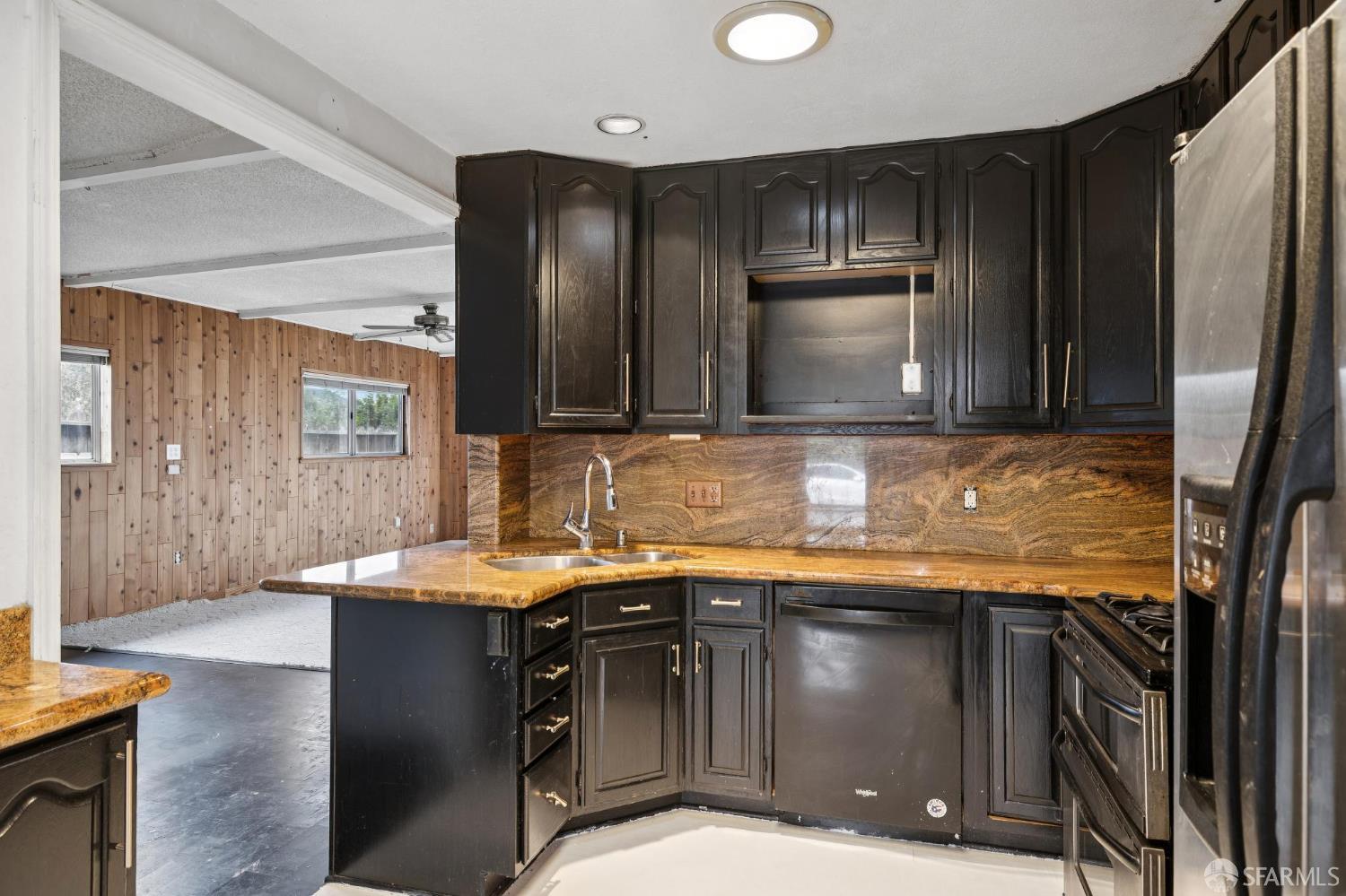 Detail Gallery Image 11 of 45 For 1063 Bodmin Ave, San Leandro,  CA 94579 - 3 Beds | 2 Baths