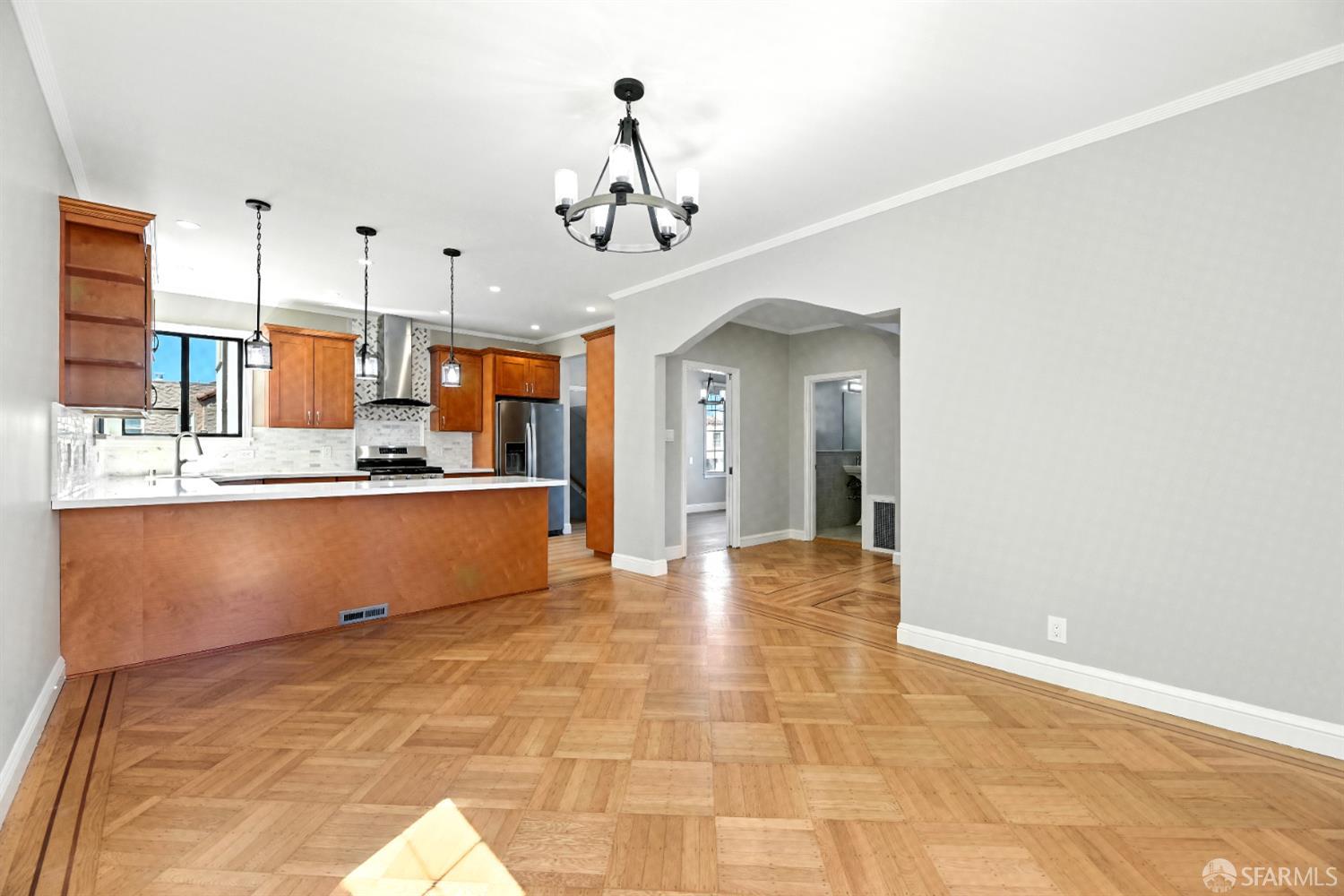 Detail Gallery Image 14 of 38 For 2801 Ocean Ave, San Francisco,  CA 94132 - 4 Beds | 3/1 Baths