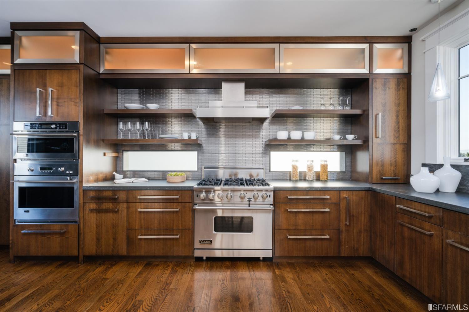 Detail Gallery Image 16 of 53 For 1266 Washington St, San Francisco,  CA 94108 - 5 Beds | 5 Baths