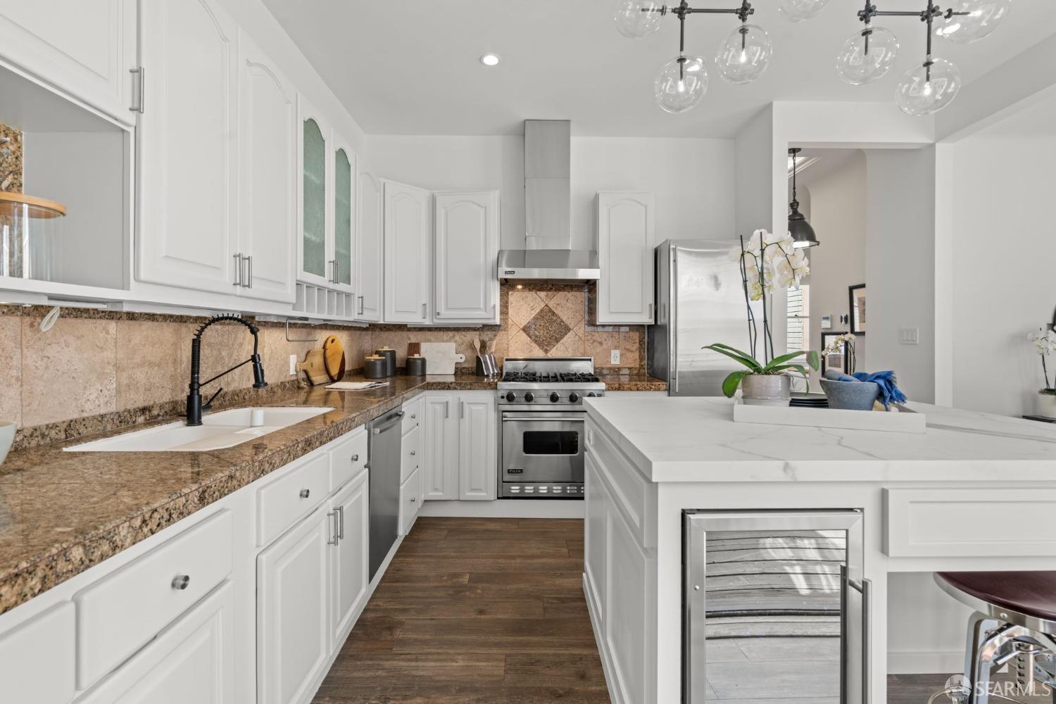 Detail Gallery Image 11 of 31 For 115 Magnolia St, San Francisco,  CA 94123 - 3 Beds | 2 Baths