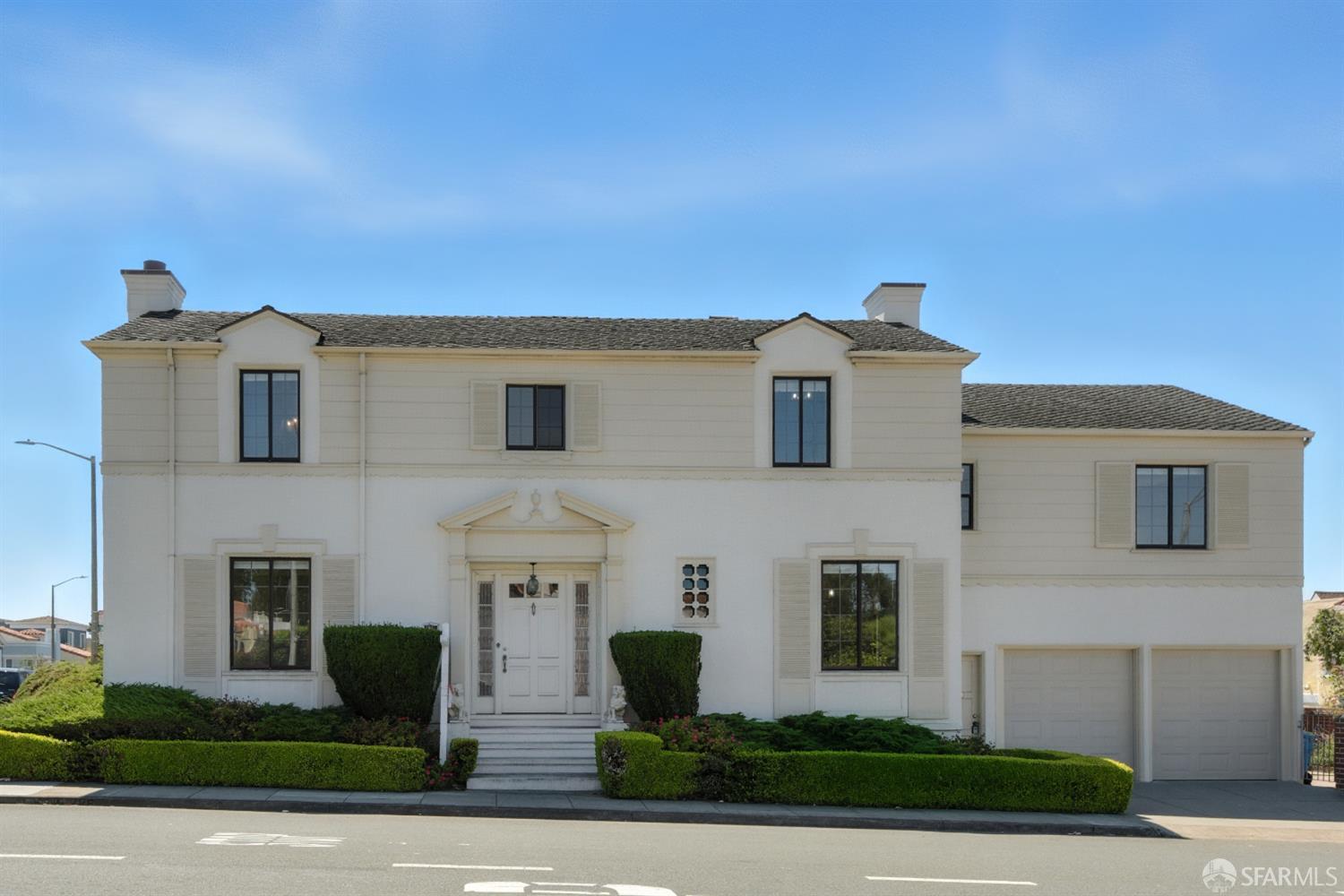 Detail Gallery Image 1 of 38 For 2801 Ocean Ave, San Francisco,  CA 94132 - 4 Beds | 3/1 Baths