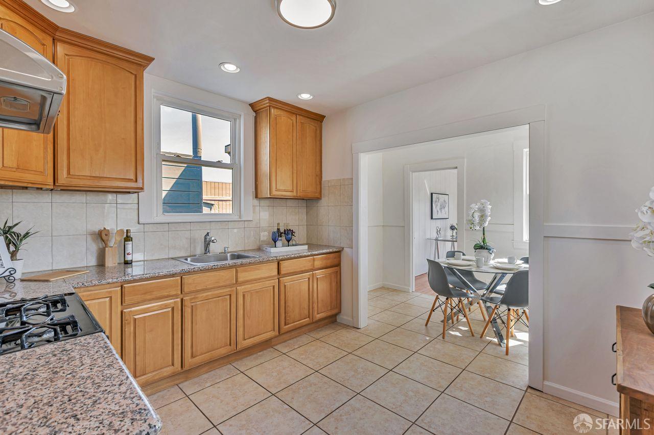 Detail Gallery Image 15 of 39 For 223 Raymond Ave, San Francisco,  CA 94134 - 3 Beds | 2 Baths