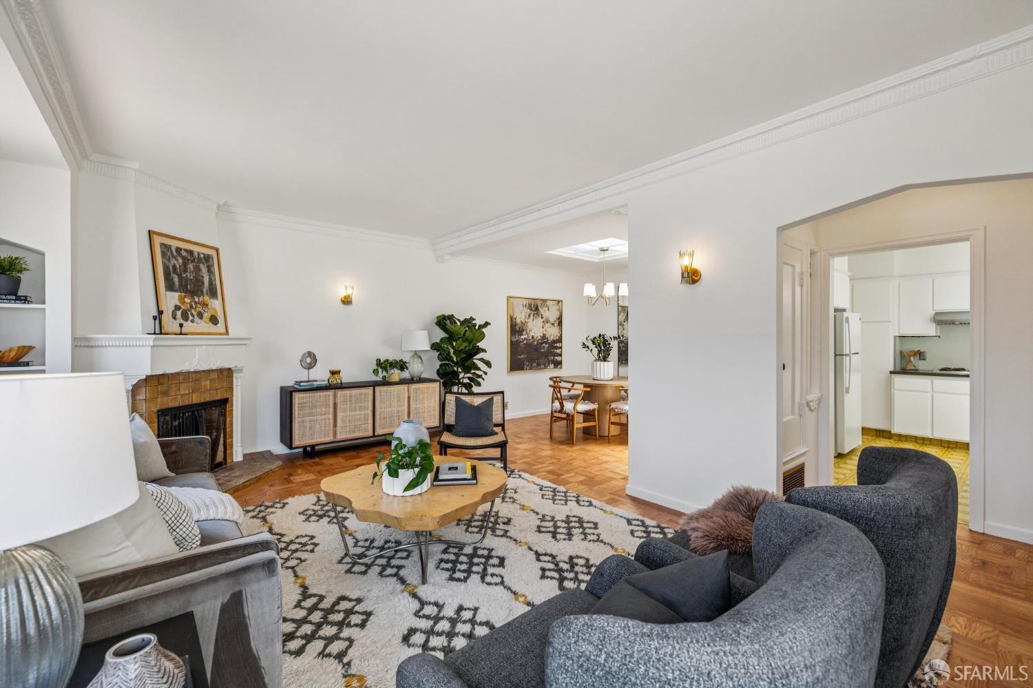 Detail Gallery Image 4 of 39 For 845 44th Ave, San Francisco,  CA 94121 - 2 Beds | 1 Baths