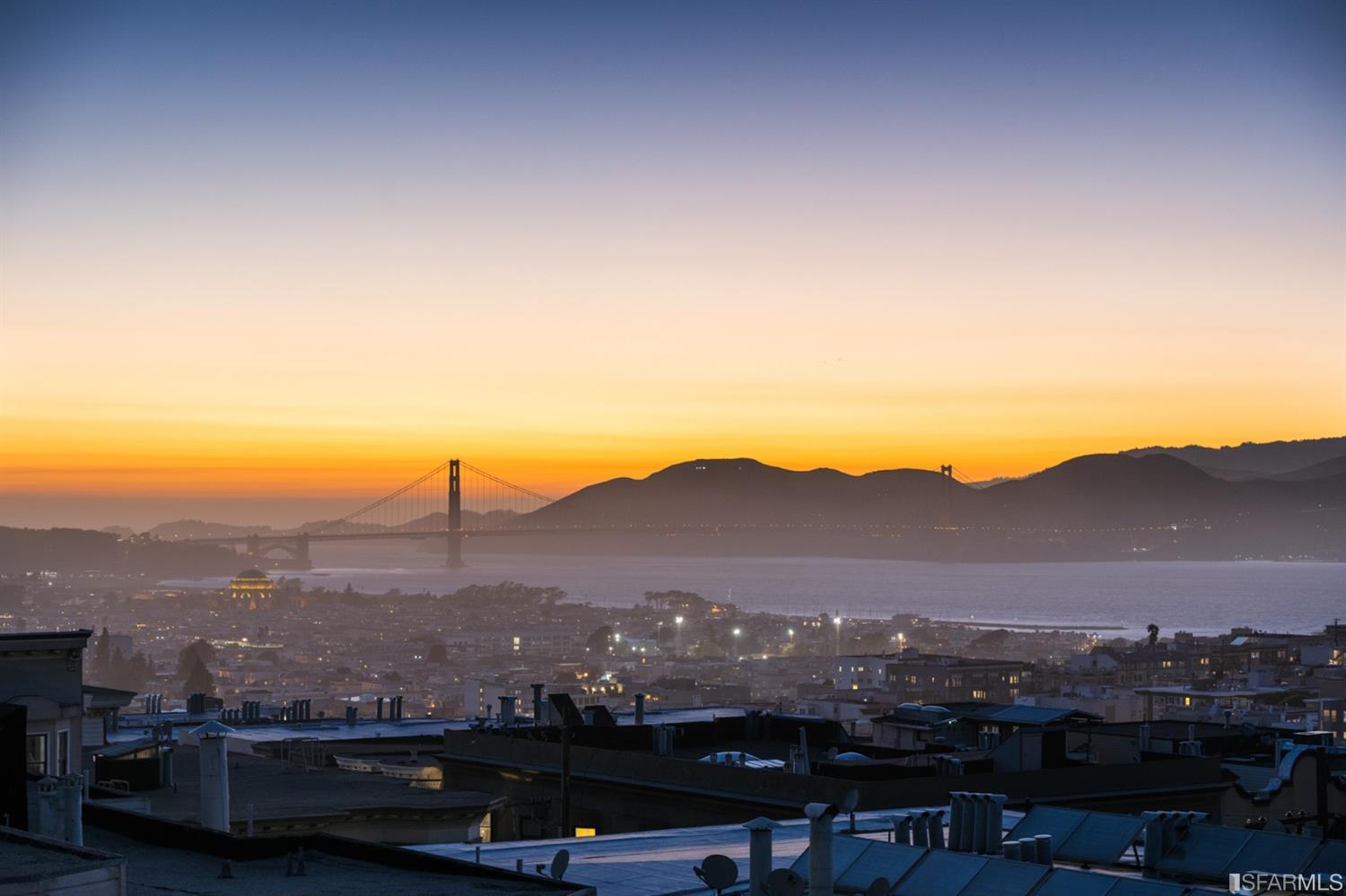 Detail Gallery Image 2 of 53 For 1266 Washington St, San Francisco,  CA 94108 - 5 Beds | 5 Baths