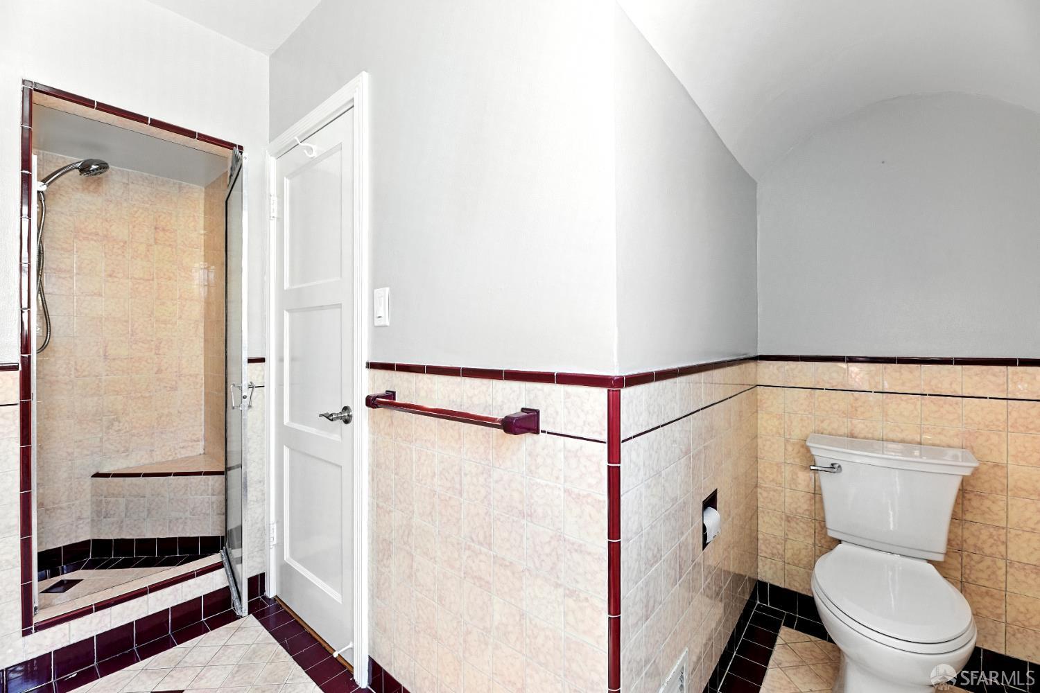 Detail Gallery Image 36 of 38 For 2801 Ocean Ave, San Francisco,  CA 94132 - 4 Beds | 3/1 Baths