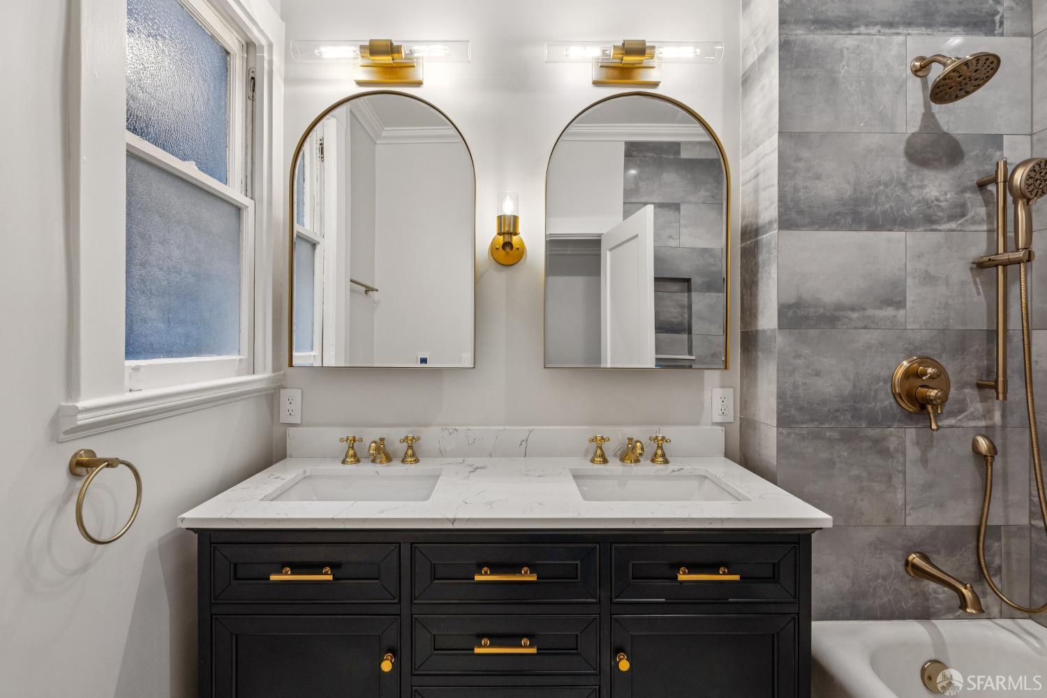 Detail Gallery Image 19 of 32 For 3342 Broderick St, San Francisco,  CA 94123 - 3 Beds | 2/1 Baths