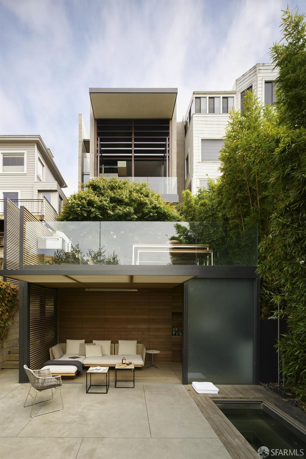 Detail Gallery Image 29 of 35 For 2626 Filbert St, San Francisco,  CA 94123 - 4 Beds | 4/1 Baths