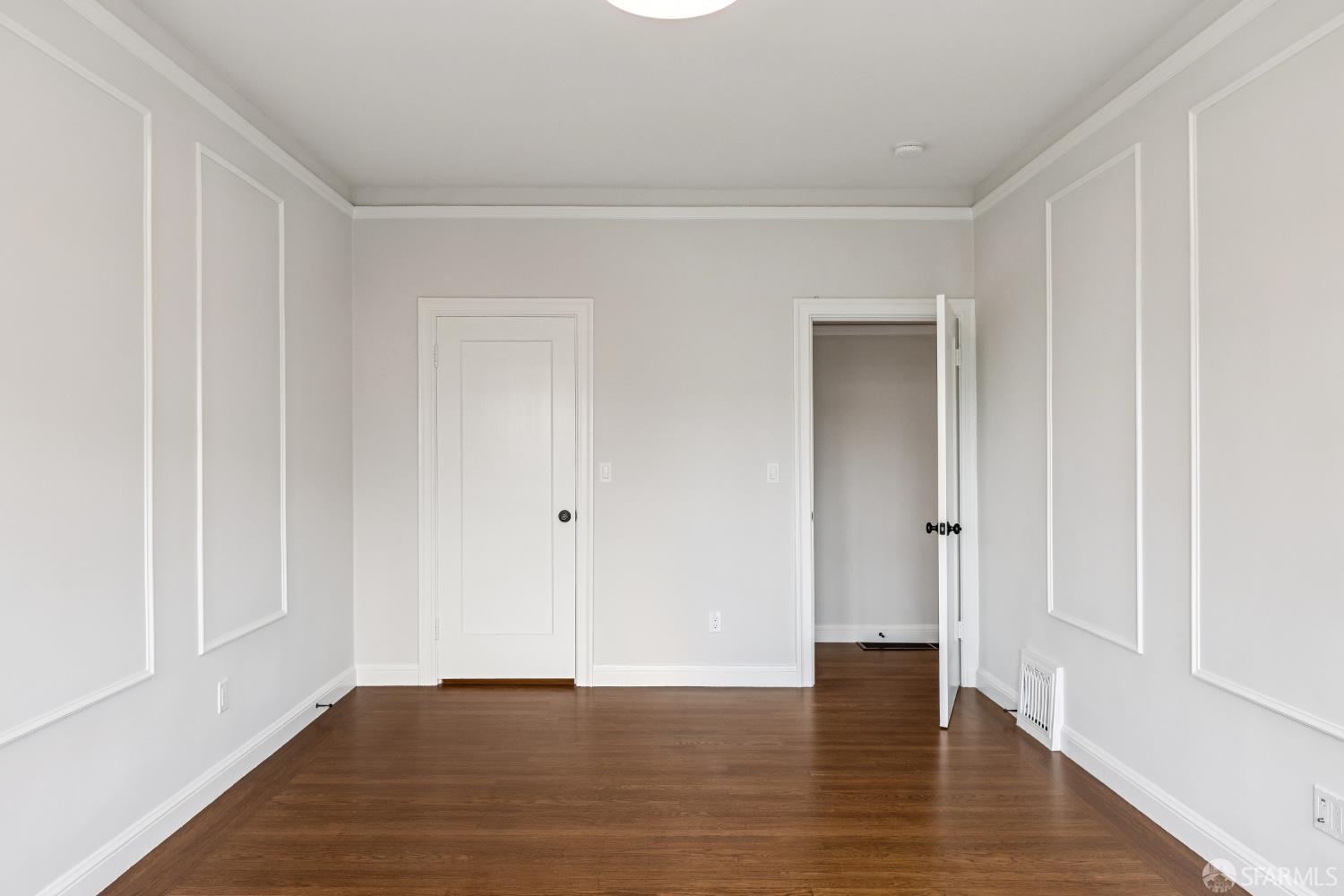 Detail Gallery Image 18 of 32 For 3342 Broderick St, San Francisco,  CA 94123 - 3 Beds | 2/1 Baths