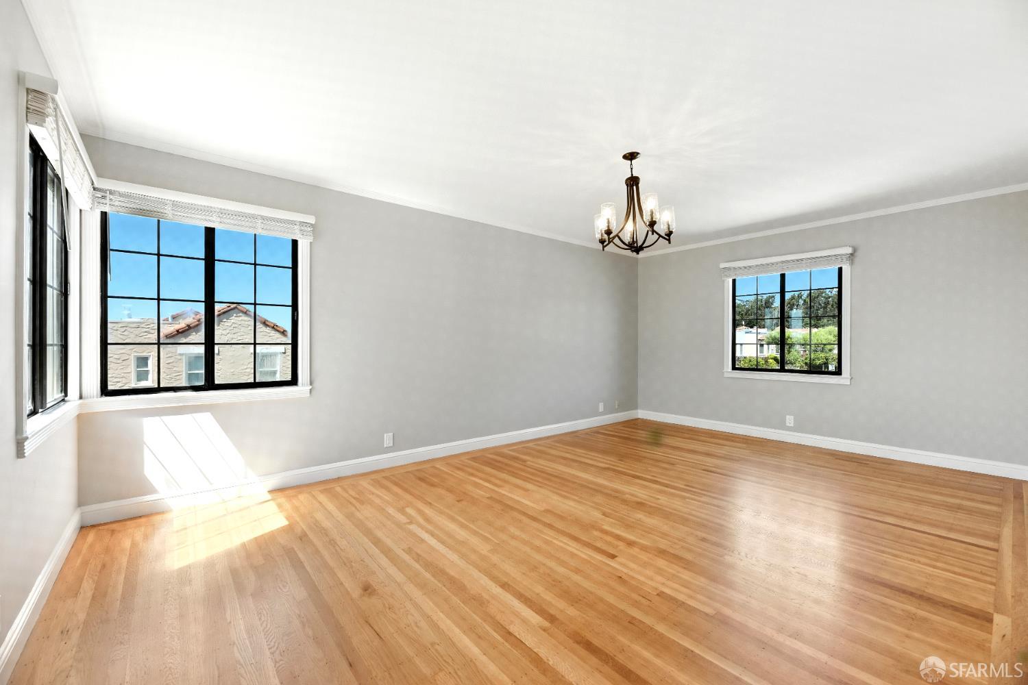 Detail Gallery Image 21 of 38 For 2801 Ocean Ave, San Francisco,  CA 94132 - 4 Beds | 3/1 Baths