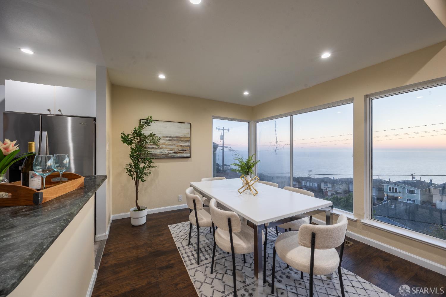 Detail Gallery Image 14 of 55 For 74 Clearview Dr, Daly City,  CA 94015 - 5 Beds | 4 Baths