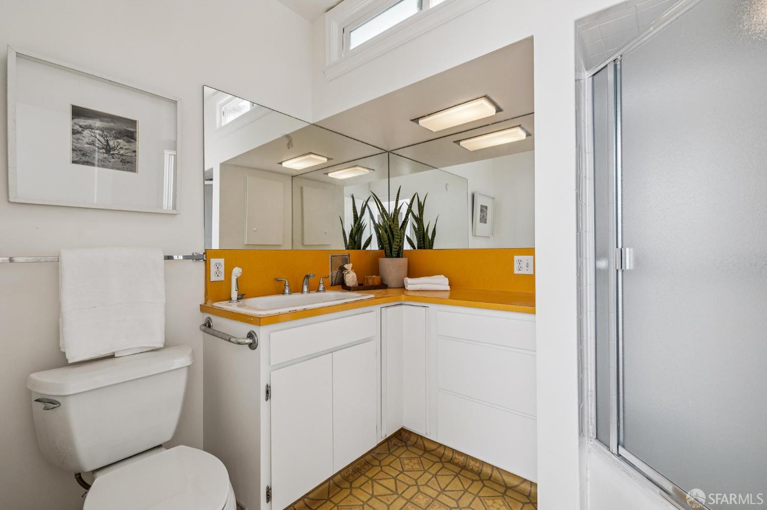 Detail Gallery Image 27 of 39 For 845 44th Ave, San Francisco,  CA 94121 - 2 Beds | 1 Baths
